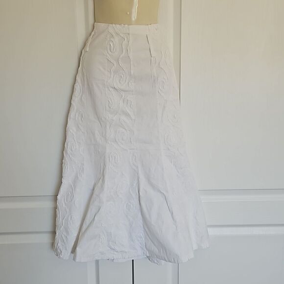 Caramely Vintage Cotton Midi Skirt With Raised Swirl White 7/8 - Picture 1 of 16